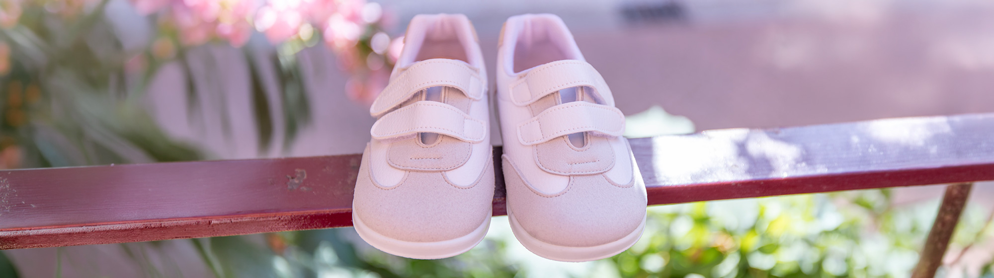 Sneakers Barefoot