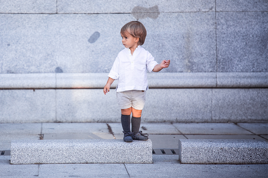 Scarpe bambino tipo blucher con fiocco e impunture 