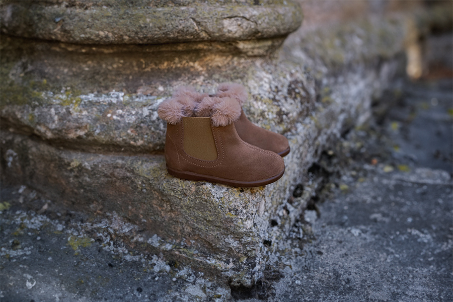 Stivaletti Chelsea da bambina con colletto in pelliccia