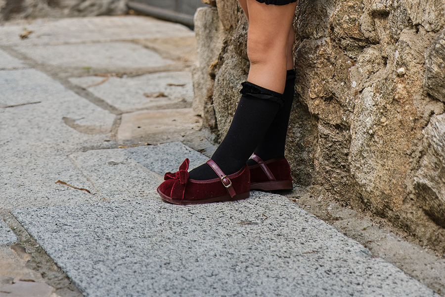 Ballerine cinturino similpelle fiocco velluto