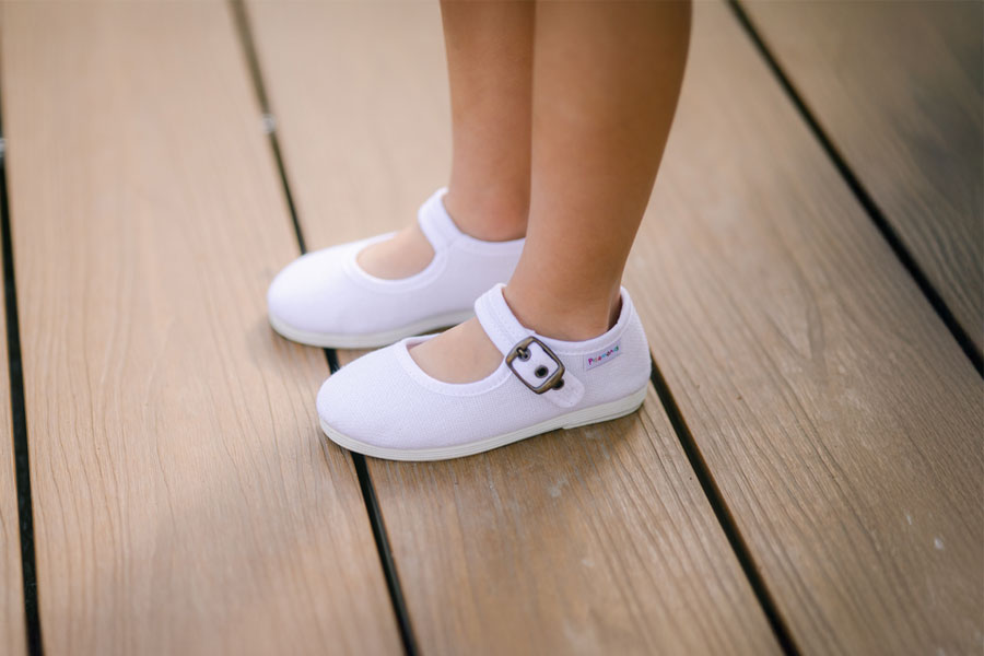 Ballerine con cinturino flessibili lino fibbia