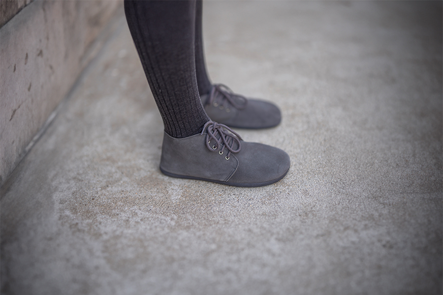 Stivali barefoot pelle scamosciata lacci