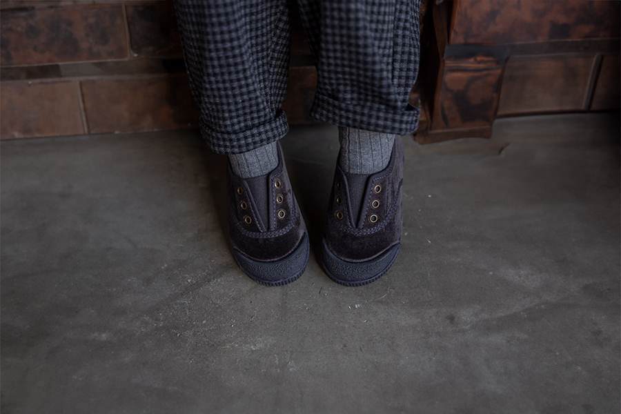 Scarpe sportive velluto barefoot senza lacci