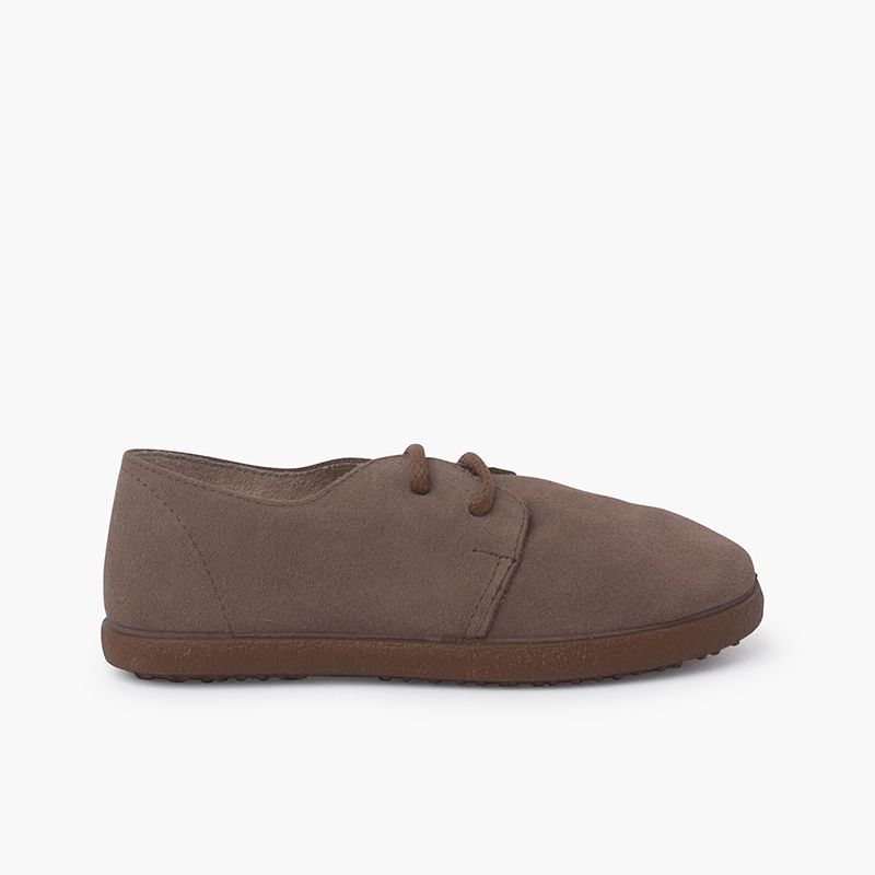 Scarpe blucher stringate con suola in caramello