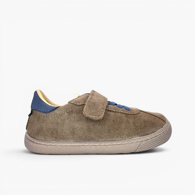 Sneakers barefoot effetto camoscio chiusura combinata