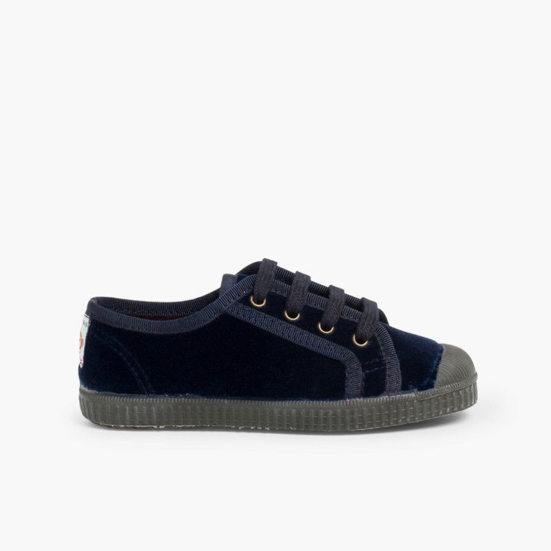 Scarpe velluto con lacci