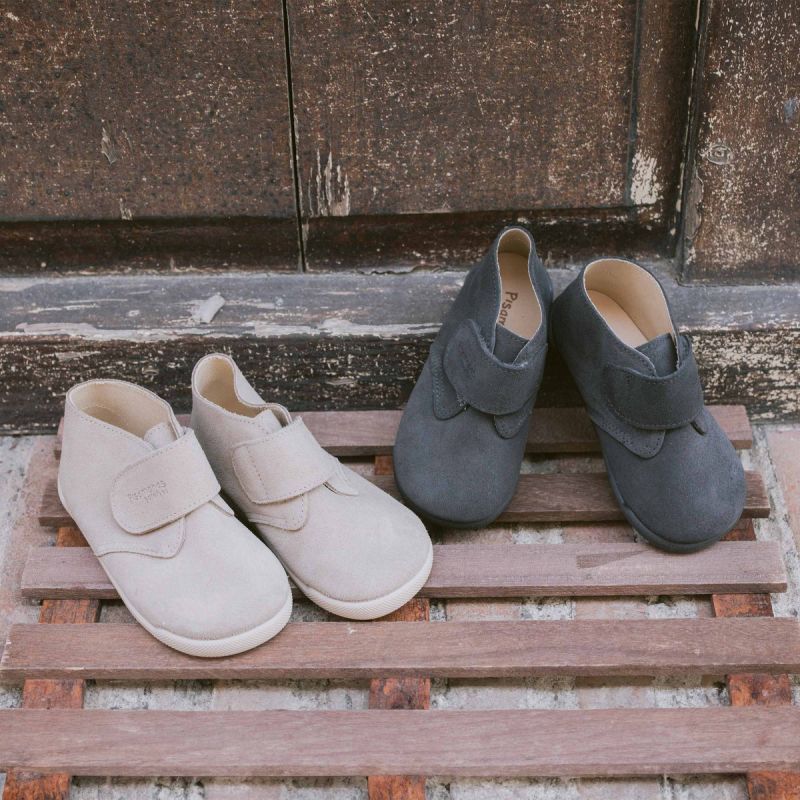 Stivaletti barefoot pelle scamosciata chiusura a strappo