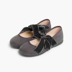 Scarpe con cinturino con fiocco di velluto per bambina Grigio