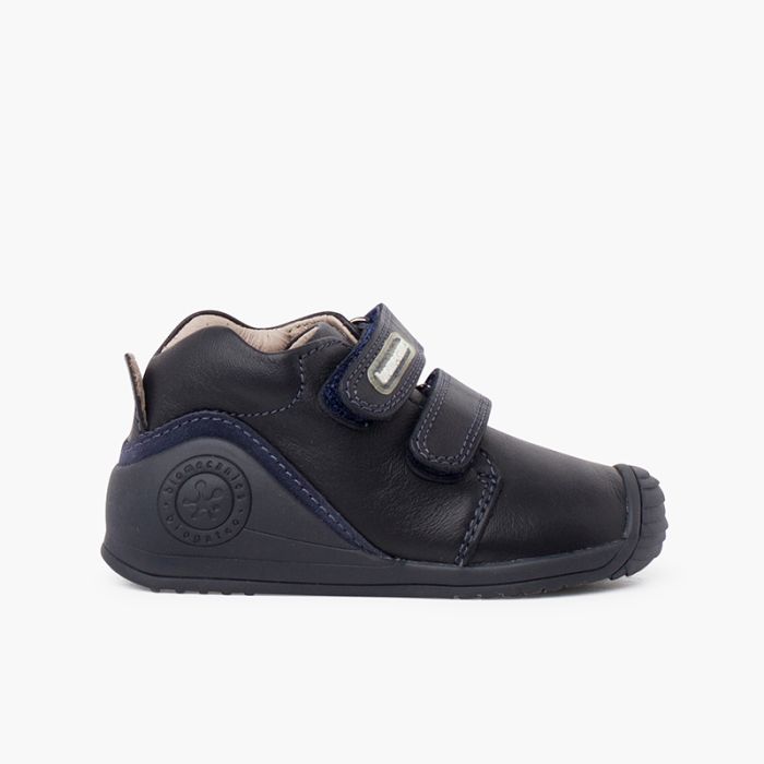 Scarpe da scuola di Biomecanics puntale rinforzato