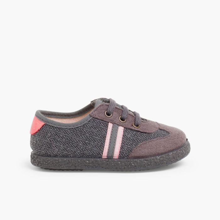 Sneakers effetto Scamosciato due lacci